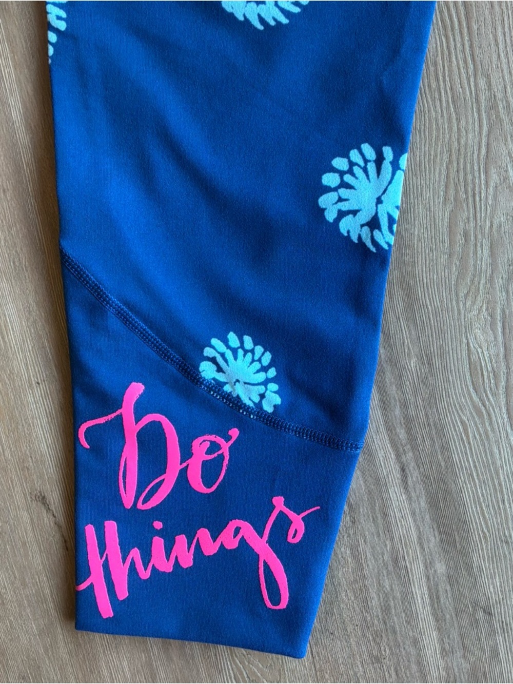 Lilly Pulitzer Maralyn Weekender Legging  Gypsea Girl Size Medium NWOT - Picture 14 of 16